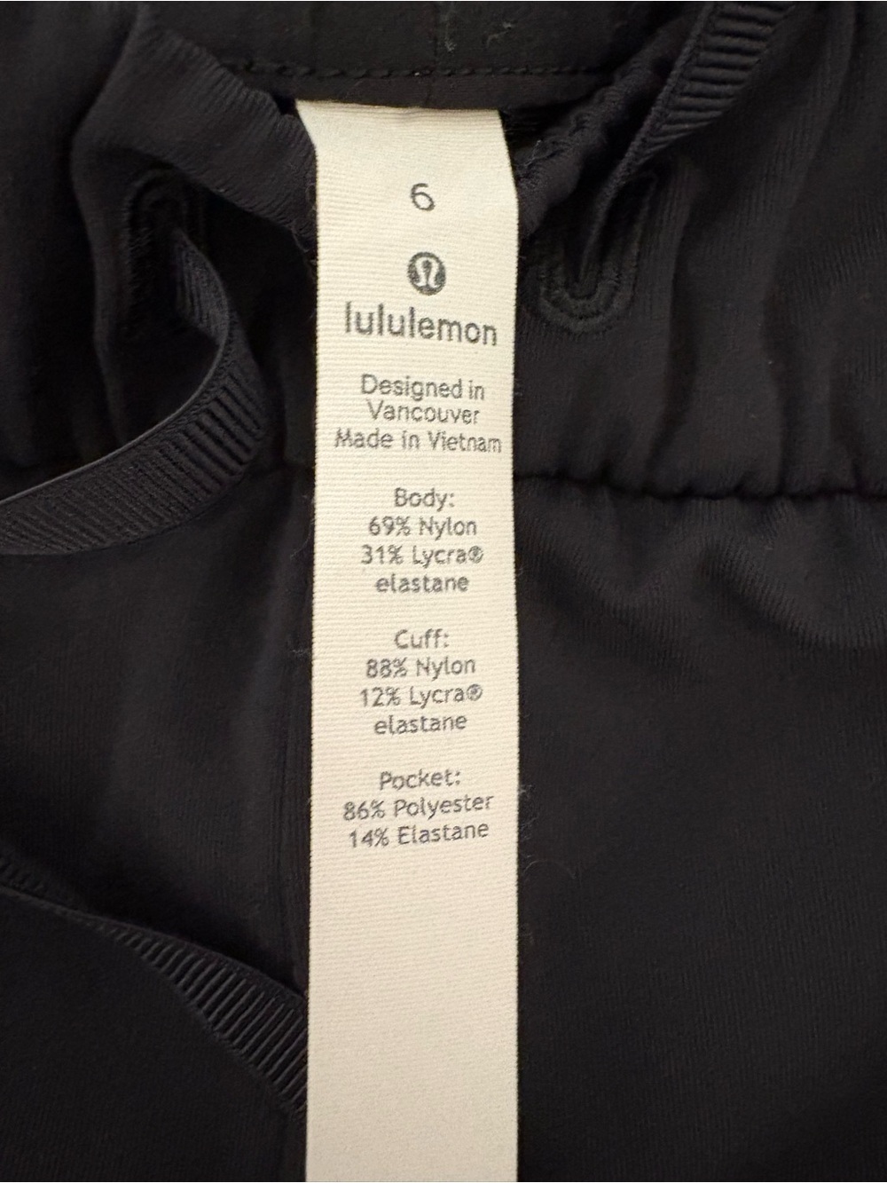 Women’s Lululemon Black Jogger style Pants - size 6-Elastic Waist - Picture 2 of 3